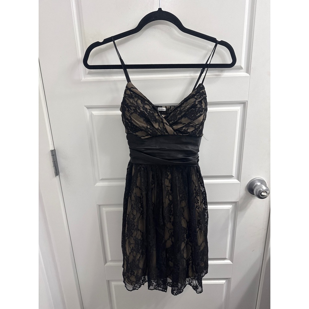 Black Floral Lace Cocktail Dress Tan Lining A-Line Sleeveless Small Y2K